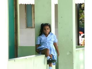 Petite fille à l'école