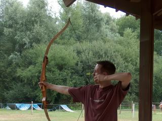 Tir à l'arc que l'on peut pratiquer à la base de loisirs de Bois le Roi